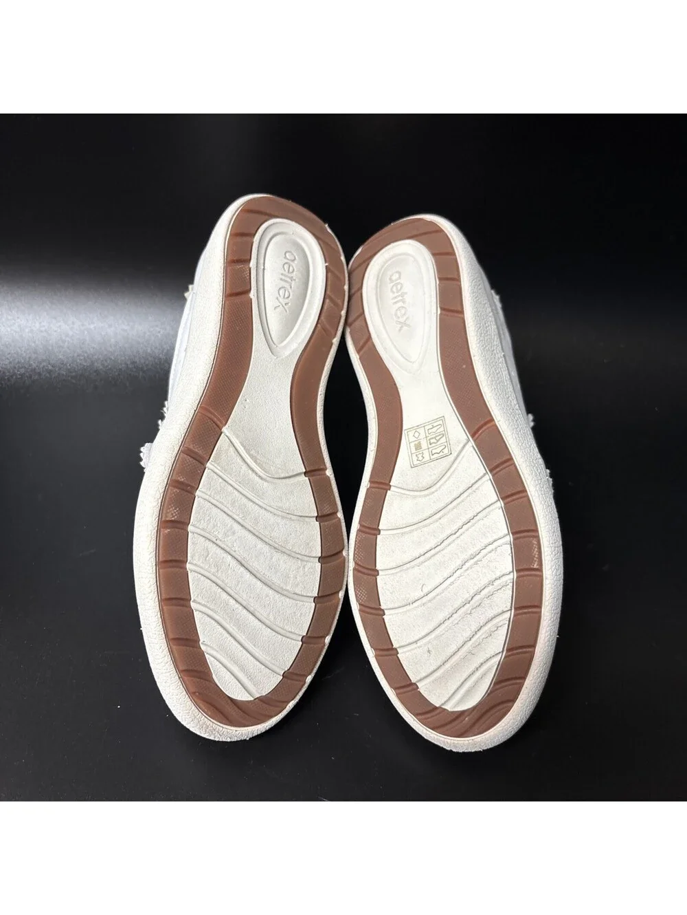 AETREX Morgan Leather Arch Support WHITE Sneakers Size 7.5-8, EU 38